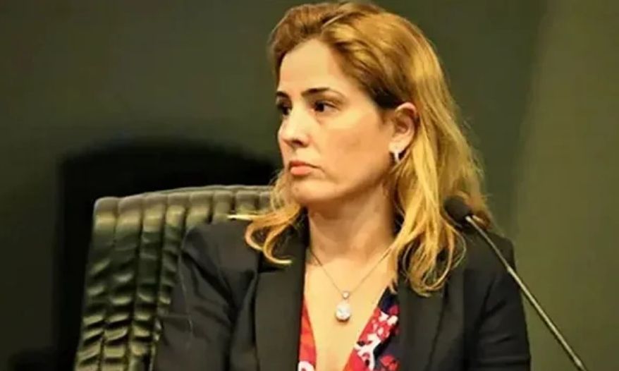 Ex-substituta de Moro, Gabriela Hardt é afastada por 2 anos pelo CNJ sob acusação de violação de deveres