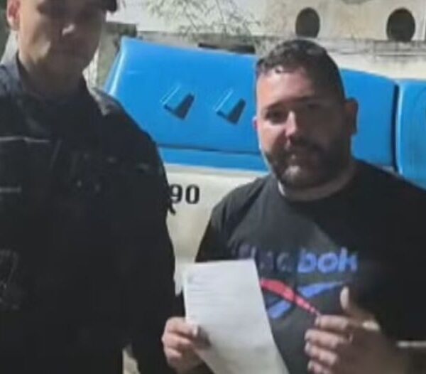 Pai é assaltado e criminosos