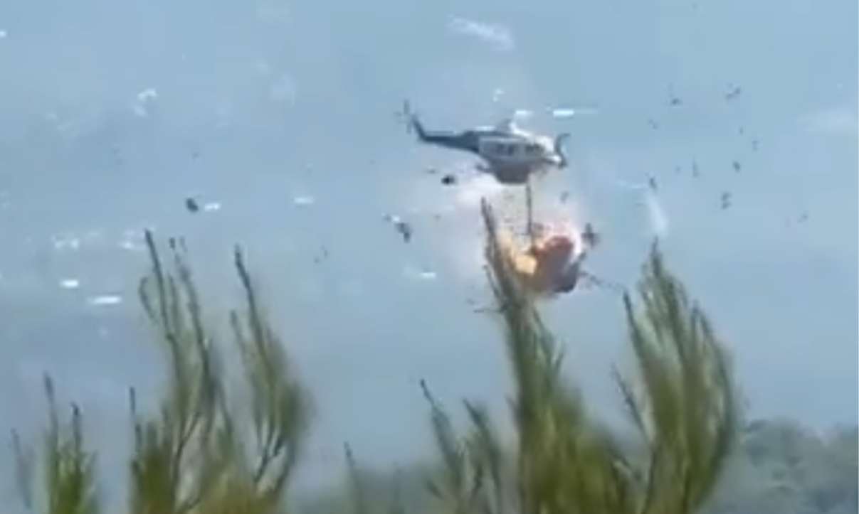 Vídeo mostra momento em que dois helicópteros de bombeiros colidem no ar na França