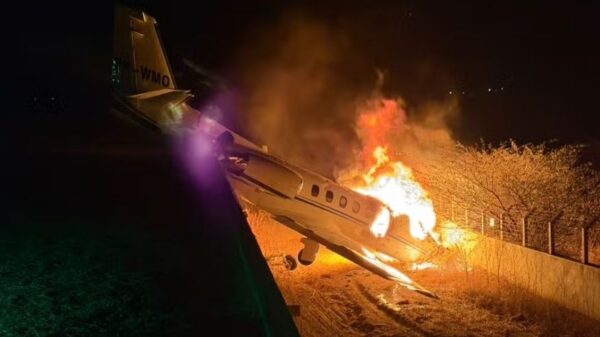 Avião com o cantor Rey Vaqueiro