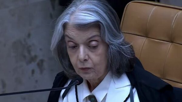 Cármen Lúcia