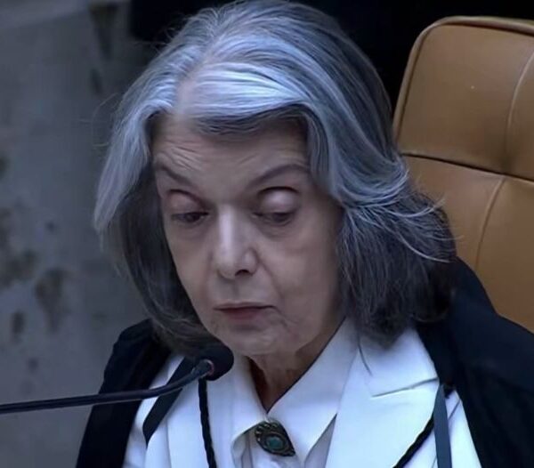 Cármen Lúcia