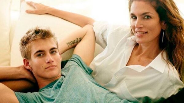 filho de Cindy Crawford