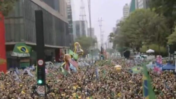 fora moraes