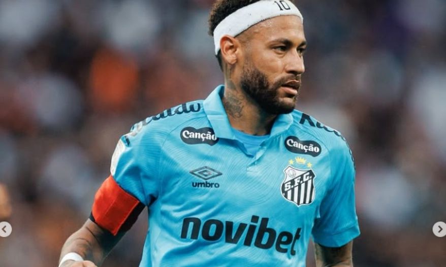 Neymar critica campo e afirma que três jogadores sentiram lesão