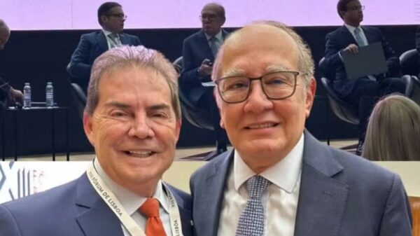 Solidariedade com Gilmar Mendes