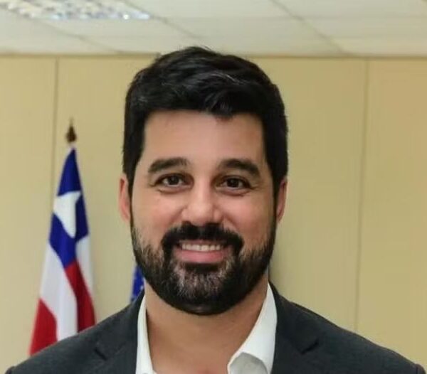 secretario salvador